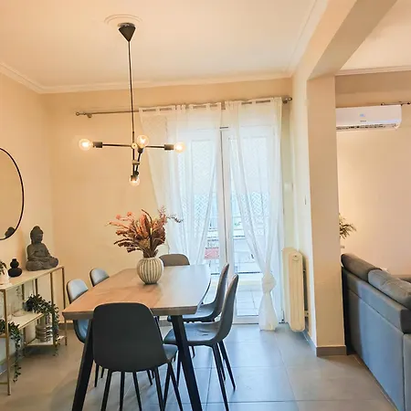 Ipeirou Central Apartment *
